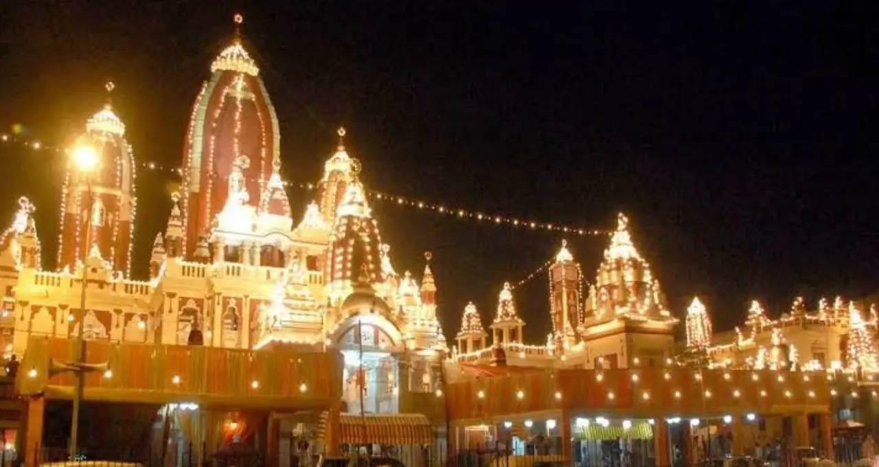 जन्माष्टमी पर इंदौर के कृष्ण मंदिरों में खास आयोजन, रात 12 बजे जन्मोत्सव; बांके-बिहारी में विशेष भोग