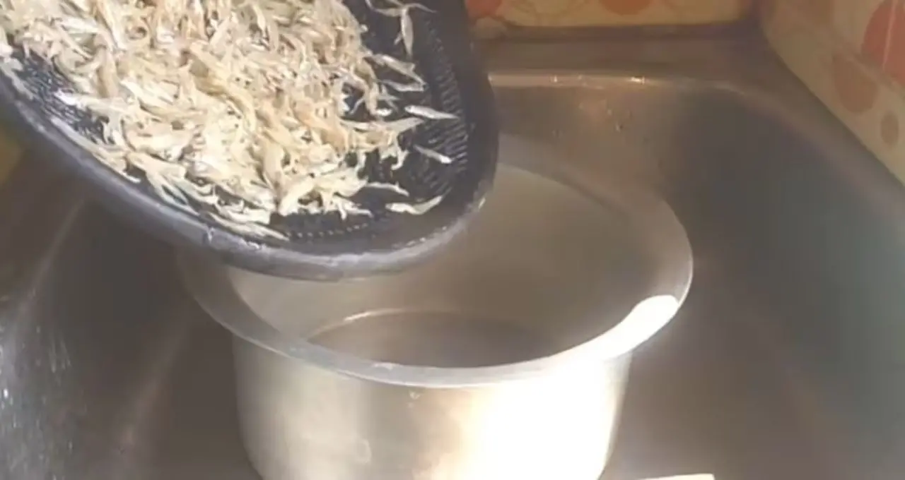 Kachki Mach Cleaning Tips: ছোট্ট কাঁচকি মাছ বাছতে আর টনটন করবে না হাত! এই ৫ কৌশলে কেজি কেজি মাছ হবে ঝকঝকে পরিষ্কার
