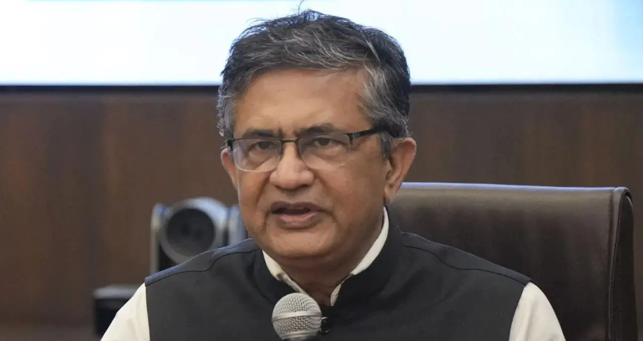 Tata Sons Chairman: टी. वी. नरेंद्रन माने जा रहे हैं प्रमुख दावेदार, आशीष चौहान हो सकते हैं सरप्राइज कैंडिडेट