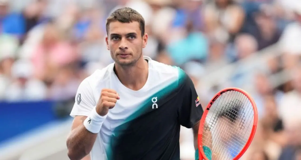 US Open में बड़ा उलटफेर, टेलर फ्रिट्ज और फ्लावियो कोबोली बाहर; ज्वेरेव चौथे दौर में पहुंचे