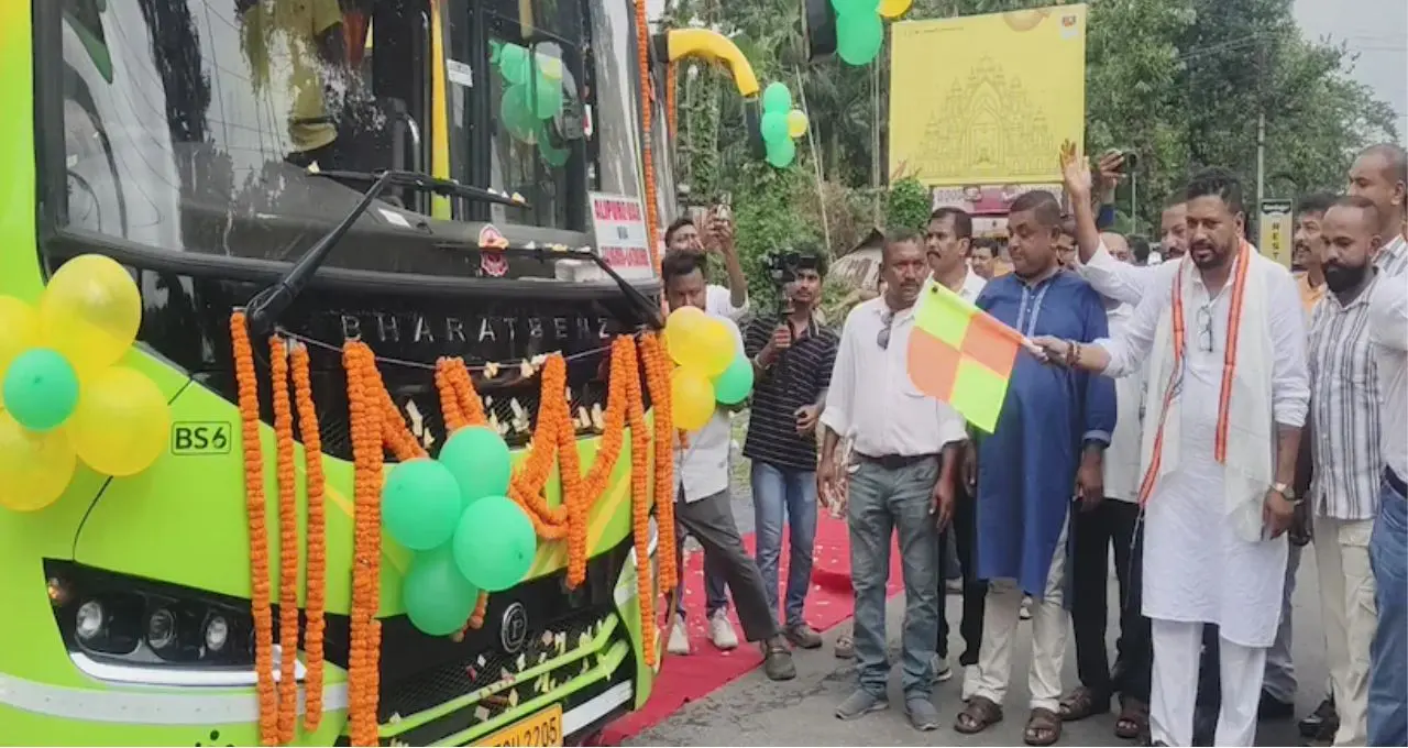 কলকাতা থেকে এবার সরাসরি গরুমারার জঙ্গলে! লাটাগুড়ি পর্যন্ত ভলভো বাস চালুর উদ্যোগ, ডুয়ার্স পর্যটনে বড় সুখবর
