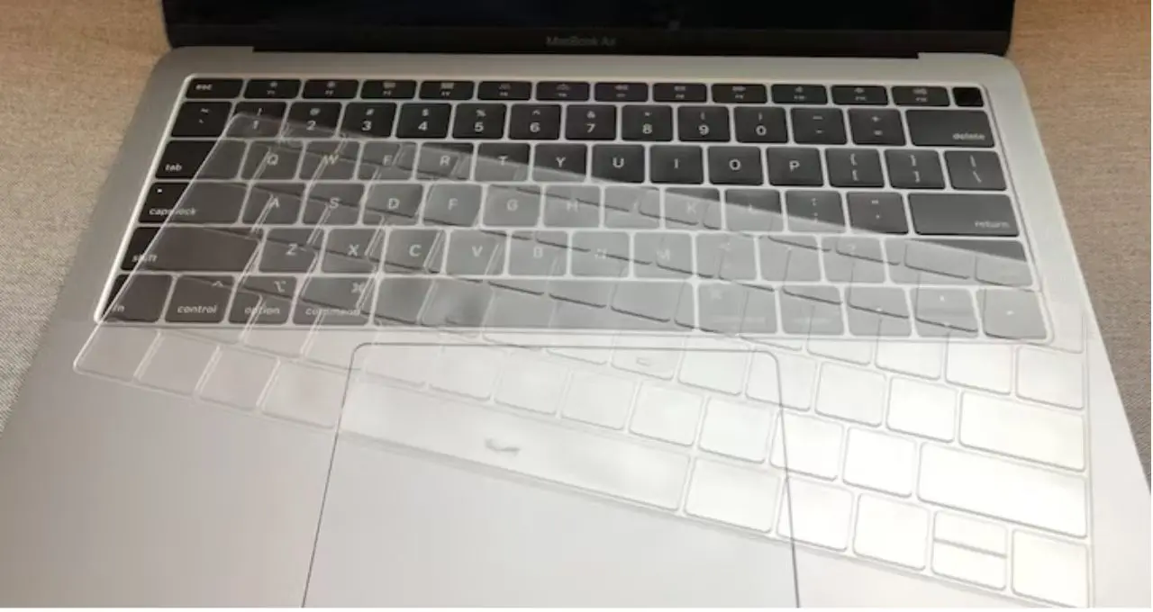 Laptop Screen Keyboard Marks: ল্যাপটপ বন্ধ করার সময় এই ভুলেই স্ক্রিনে পড়ছে কীবোর্ডের ছাপ! ছোট্ট কৌশলে বাঁচবে ডিসপ্লে
