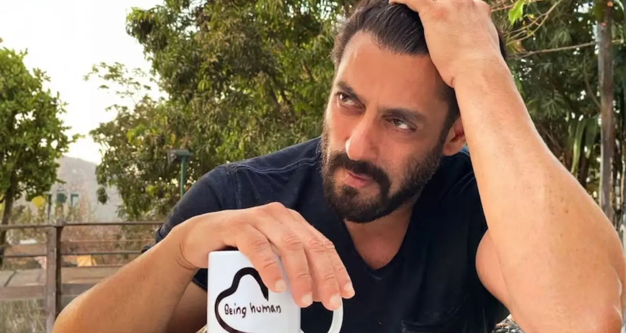 Salman Khan: ‘বাবা’ ডাকতেই মেজাজ হারালেন সলমন! বিগ বস ২০-এর সেটে পাপারাজ্জিদের উপর কেন চটে গেলেন ভাইজান?
