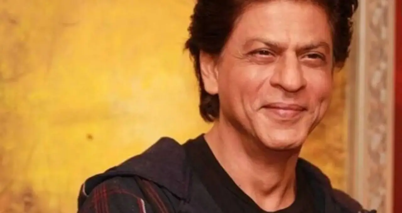 Shah Rukh Khan: ‘গুলি করে মারতে পারেন, তবু মাথা নোয়াব না!’ আন্ডারওয়ার্ল্ডের হুমকির মুখে শাহরুখের সেই সাহসী জবাব
