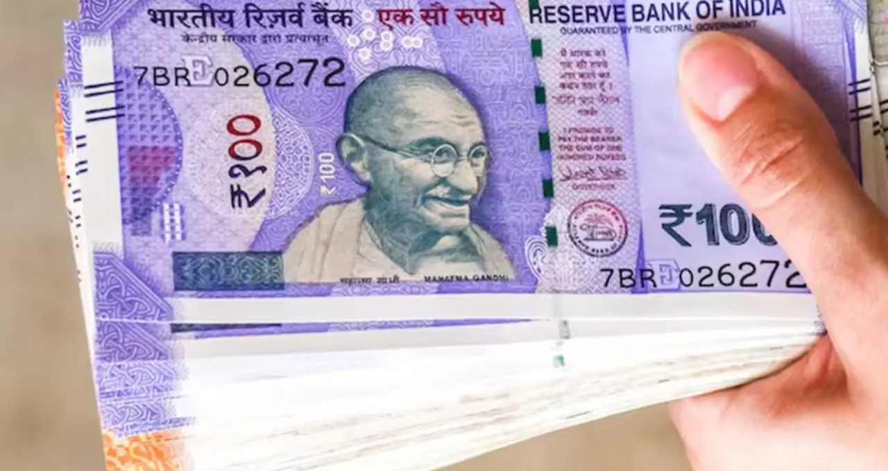 Government Scheme: ১ লাখ টাকা রাখলে কোথায় কত হবে? NSC, KVP, PPF নাকি Post Office FD—জেনে নিন পুরো হিসাব
