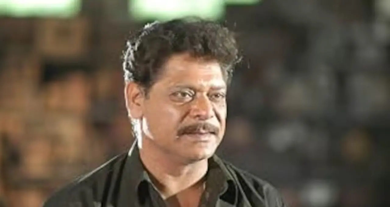 Guess the Actor: ৯ বছর ট্রাক চালিয়েছেন, ভয়াবহ দুর্ঘটনার পর বদলে গেল জীবন! আজ বলিউডের দাপুটে ‘ভিলেন’, চিনতে পারলেন?
