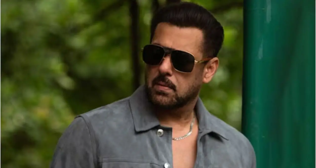 Bigg Boss 20 Fees: ১৬ বছর ধরে ‘বিগ বস’-এর মুখ সলমন, প্রতি সিজনে বাড়ছে পারিশ্রমিক? এবার নাকি ১২০ কোটির অঙ্ক!