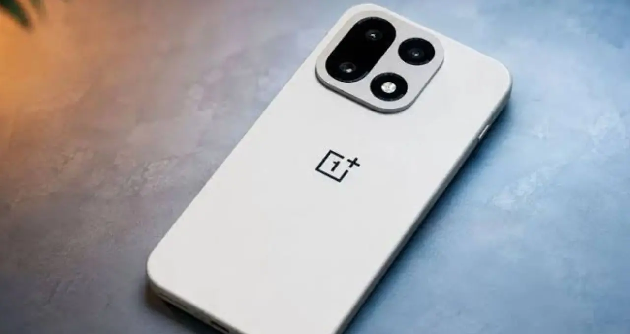 OnePlus 16 में 200MP कैमरा और 9000mAh बैटरी, Snapdragon 8 Elite Gen 6 Pro की उम्मीद