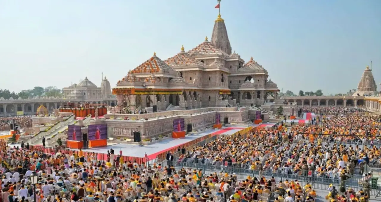 अयोध्या राम मंदिर में बदली रामलला की श्रृंगार आरती व्यवस्था, चार अतिरिक्त अर्चक करेंगे आरती