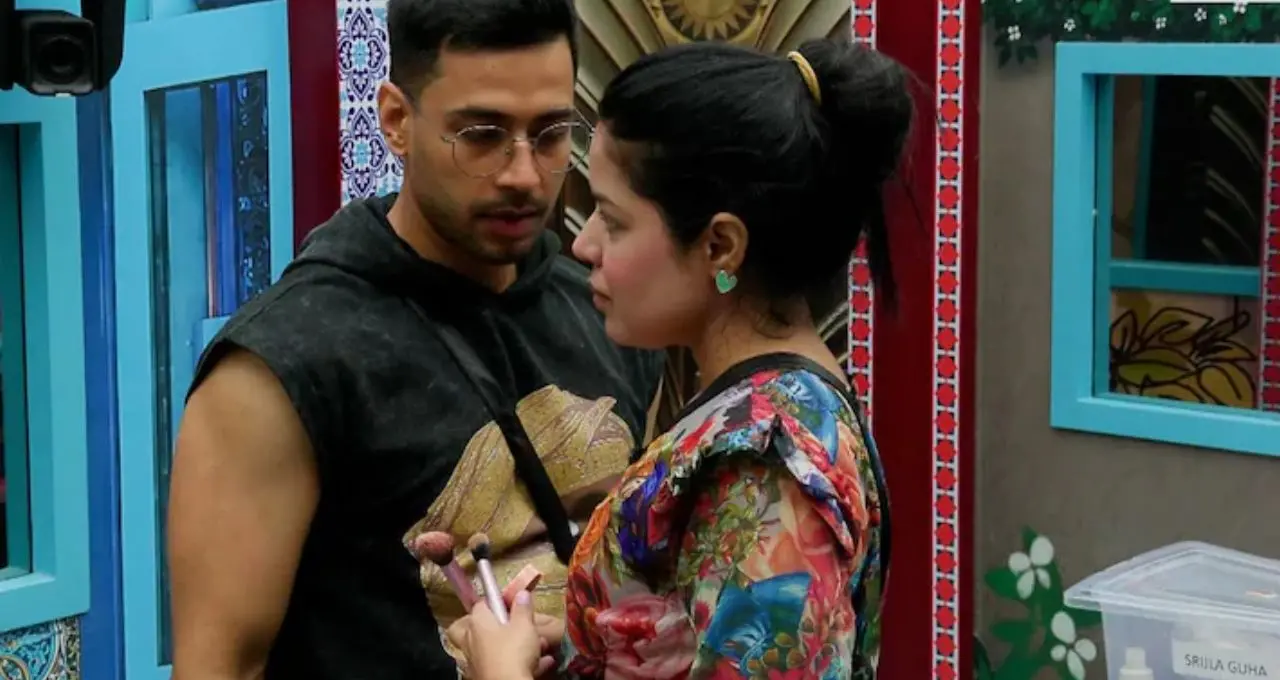 Bigg Boss Bangla - Rajveer Dey: রাজবীরের ওয়াইল্ড কার্ড এন্ট্রিতেই বদলে গেল বিগ বসের ঘরের আবহ! এসেই সবাইকে নিয়ে শুরু করলেন শরীরচর্চা, সৃজলার সঙ্গে ফ্লার্