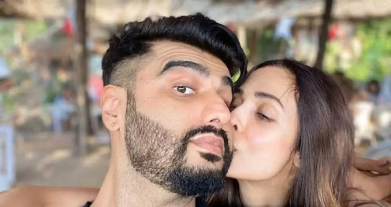 Arjun Kapoor-Malaika Arora Breakup Reason: ৬ বছরের প্রেম, লিভ-ইনও টেকেনি! কেন আলাদা হলেন অর্জুন-মালাইকা? ২ বছর পর সামনে এল চাঞ্চল্যকর দাবি
