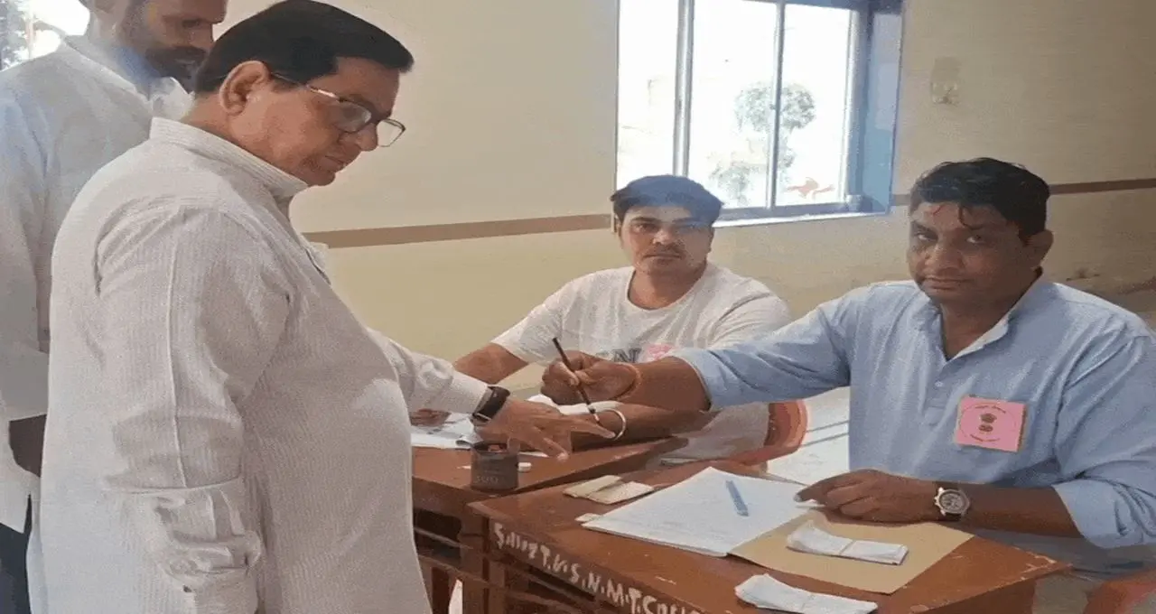 Jhunjhunu Civic Polls Begin With 2.57 Lakh Voters and 1,194 Candidates
