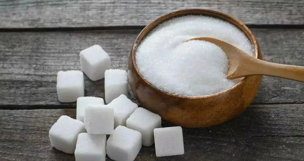 घरेलू चीनी के दाम गिरने से 10 लाख टन आयात पर संकट, महंगी इंपोर्टेड चीनी की बिक्री मुश्किल