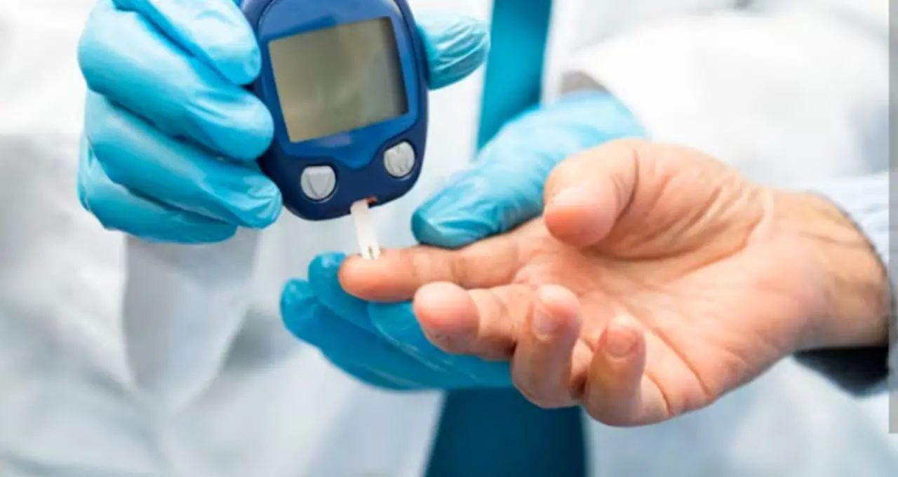 Diabetes Control: শুধু ওষুধ নয়, রোজকার এই ৪ অভ্যাসেও নজর দিন! নিয়ন্ত্রণে রাখতে সাহায্য করবে ব্লাড সুগার
