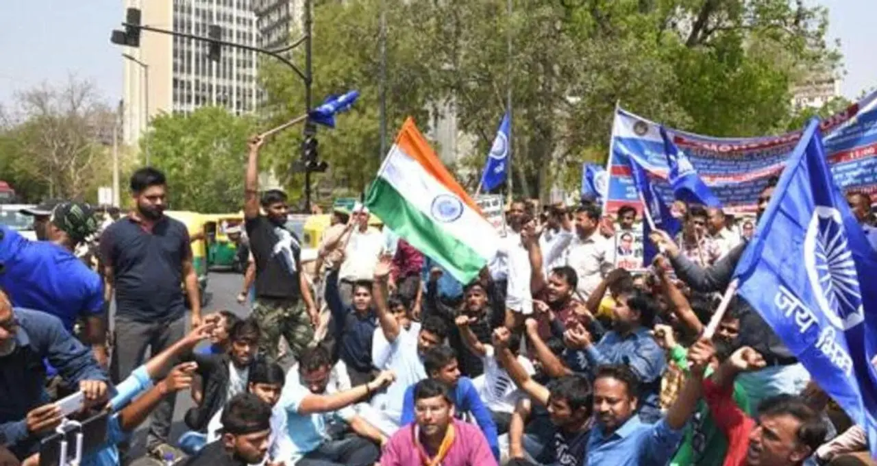अमृतसर में भंडारी पुल पर चक्काजाम खत्म, डॉ. अंबेडकर के अपमान के विरोध में हुआ प्रदर्शन