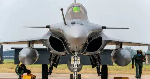 Rafale Deal: 114 राफेल की खरीद प्रक्रिया कहां पहुंची? स्वदेशी हथियार भी किए जाएंगे शामिल