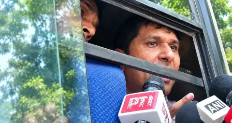 SIR विरोध: जंतर-मंतर पर प्रदर्शन, 11 मेट्रो स्टेशन बंद; मुंबई में CJP का आंदोलन, ज्ञानेश कुमार के इस्तीफे की मांग