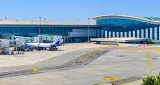 हैदराबाद एयरपोर्ट पर IndiGo फ्लाइट में इमरजेंसी एग्जिट अलार्म, यात्री विमान से उतारा गया