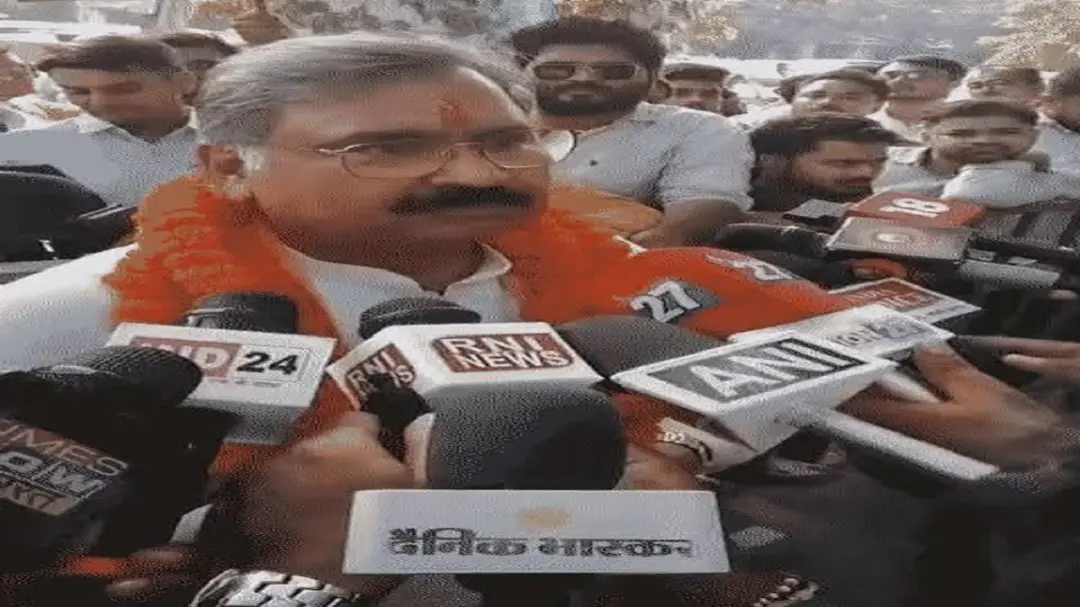 BJP से टिकट नहीं मिला तो डॉ. संजयन ने कार से उतारा पार्टी का झंडा, निर्दलीय मैदान में