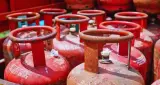 LPG e-KYC नहीं कराने वाले उपभोक्ताओं को झटका, फर्रुखाबाद में अब कमर्शियल रेट पर मिलेगा सिलेंडर
