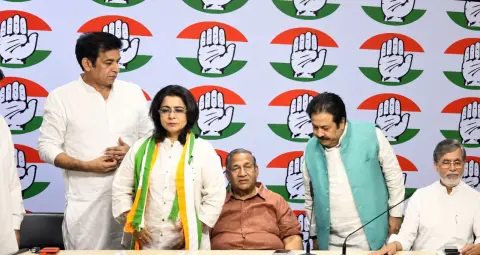 दिल्ली में AAP को बड़ा झटका, मुख्य प्रवक्ता प्रियंका कक्कड़ कांग्रेस में शामिल; राहुल गांधी की तारीफ की