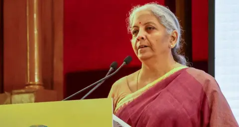 यूरिया की हर बोरी पर ₹2,700 सब्सिडी, किसानों को सस्ती खाद देने के लिए सरकार का बड़ा प्लान