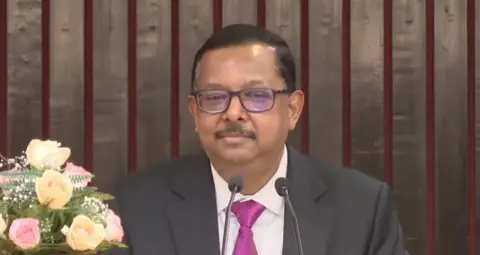 जस्टिस भुइयां बोले- लाखों लोगों को वोट से वंचित करना मनमानी, अरबपति और रिक्शा चालक के वोट की कीमत बराबर
