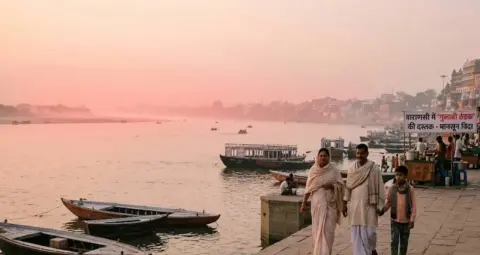 उत्तर प्रदेश में मानसून की विदाई के बाद बढ़ी गुलाबी ठंड, रातें सर्द और कुहासा घना
