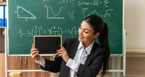 World Teachers Day 2026: भारत में 11.16 लाख शिक्षक पद खाली, 1 लाख से ज्यादा स्कूल सिर्फ एक टीचर के भरोसे