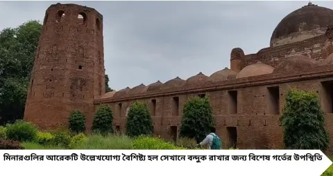 Puja Travel: ৭০ ফুটের বুরুজ, লাল ইটের স্থাপত্য আর নবাবের রহস্যময় সমাধি! পুজোর ছুটিতে মুর্শিদাবাদের কাটরা মসজিদ ঘুরবেন কেন?
