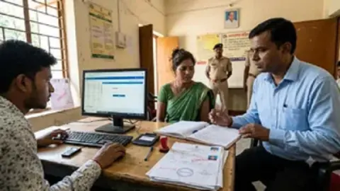 तबादला डाड़ी में, दस्तखत चौपारण में! हजारीबाग में पूर्व सचिव की ID से बने 92 जन्…