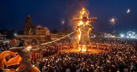 यूपी के राठ में दशहरा नहीं, दीपावली पर होता है रावण दहन,106 साल पुरानी है परंपरा