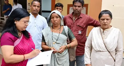 महिला सरपंच का आरोप, सचिव मोबाइल छीनकर OTP डालता है, गांव में 40 लाख के विकास कार्यों पर जांच के आदेश