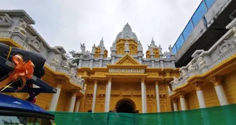 देवघर में प्रेम मंदिर की थीम पर बनेगा दुर्गा पूजा पंडाल, 1.5 करोड़ रुपये होंगे खर्च
