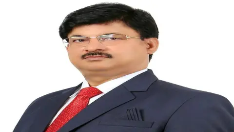 दरभंगा स्नातक सीट के प्रत्याशी आदित्य झा समस्तीपुर पहुंचे, युवा संवाद में शिक्षा और रोजगार पर चर्चा; जाति-धर्म से ऊपर उठकर मतदान की अपील