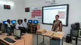सरकारी स्कूलों में स्मार्ट क्लास का इस्तेमाल नहीं करने पर कार्रवाई, चतरा के 130 शिक्षकों को शोकॉज