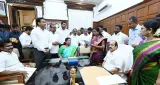 तमिलनाडु में TVK के दो नवनिर्वाचित विधायकों ने ली शपथ, विधानसभा में पार्टी की संख्या बढ़कर 109 हुई
