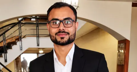 UPSC Success Story: मैकेनिक के बेटे प्रिंस कुमार ने AIR 89 हासिल कर पूरा किया IAS बनने का सपना
