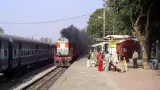 हरिद्वारको एक्कड रेलवे स्टेसनमा रेलको ठक्करबाट युवकको मृत्यु, पारिवारिक विवादको आशंका