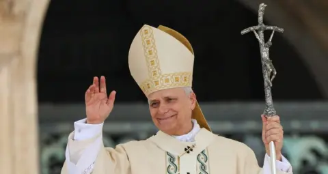 Pope Leo XIV Surgery: पोप लियो की फेफड़े की सर्जरी सफल, 20 अक्टूबर तक सभी सार्वजनिक कार्यक्रम रद्द