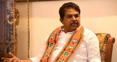 कर्नाटक में 108 एंबुलेंस कर्मचारियों की हड़ताल की चेतावनी, BJP ने सरकार पर लगाए प्रशासनिक विफलता के आरोप