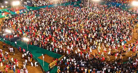 अभिव्यक्ति गरबा महोत्सव 2026 का तीसरा दिन आज, फिल्मी गीतों, पारंपरिक नृत्य और फूड स्टॉल का रहेगा आकर्षण