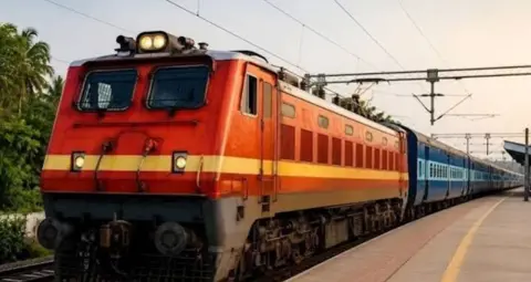 दिल्ली से बिहार जाने वाली ट्रेनों के प्लेटफॉर्म बदले, वंदे भारत और स्वतंत्रता सेनानी एक्सप्रेस के यात्री ध्यान दें