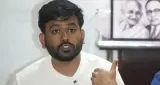 subkuz breaking news - तिरंगा मार्च से पहले अभिजीत दीपके हिरासत में, समर्थकों ने रोकी पुलिस की गाड़ी