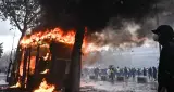 फ्रांस में महंगाई के खिलाफ प्रदर्शन हिंसक, दुकानों में लूटपाट; ऐतिहासिक टाउन हॉल में आग