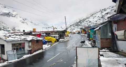 Weather Update Today: उत्तर भारत में बढ़ी ठंड, कश्मीर-हिमाचल में बर्फबारी; दक्षिण भारत के कई राज्यों में भारी बारिश का अलर्ट
