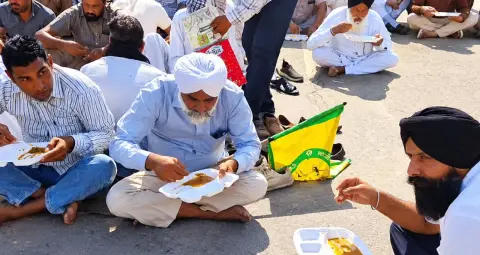 अंबाला में धान खरीद की मांग पर किसानों ने हिसार रोड किया जाम, प्रशासन से बैठक के बाद प्रदर्शन खत्म