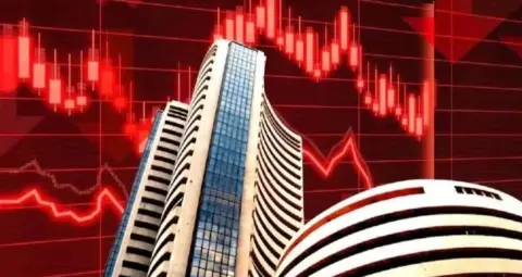 Share Market Today: शेयर बाजार में भारी गिरावट, सेंसेक्स 638 अंक टूटा, निफ्टी 22,600 के नीचे फिसला