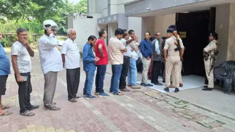 बिहार MLC चुनाव: जन सुराज के आफाक अहमद पर FIR, मतदान के बीच आचार संहिता उल्लंघन का आरोप