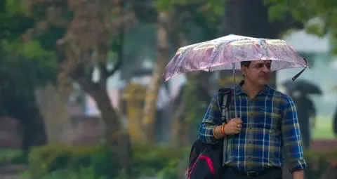 यूपी में कल कैसा रहेगा मौसम? 24 अक्टूबर को बारिश के आसार कम, ओलावृष्टि के अलर्ट पर जानें ताजा अपडेट